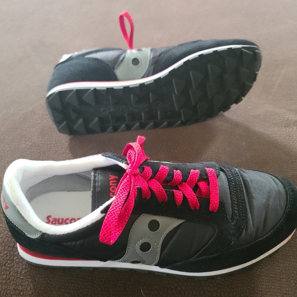 Saucony Jazz Low Pro Mens shoes